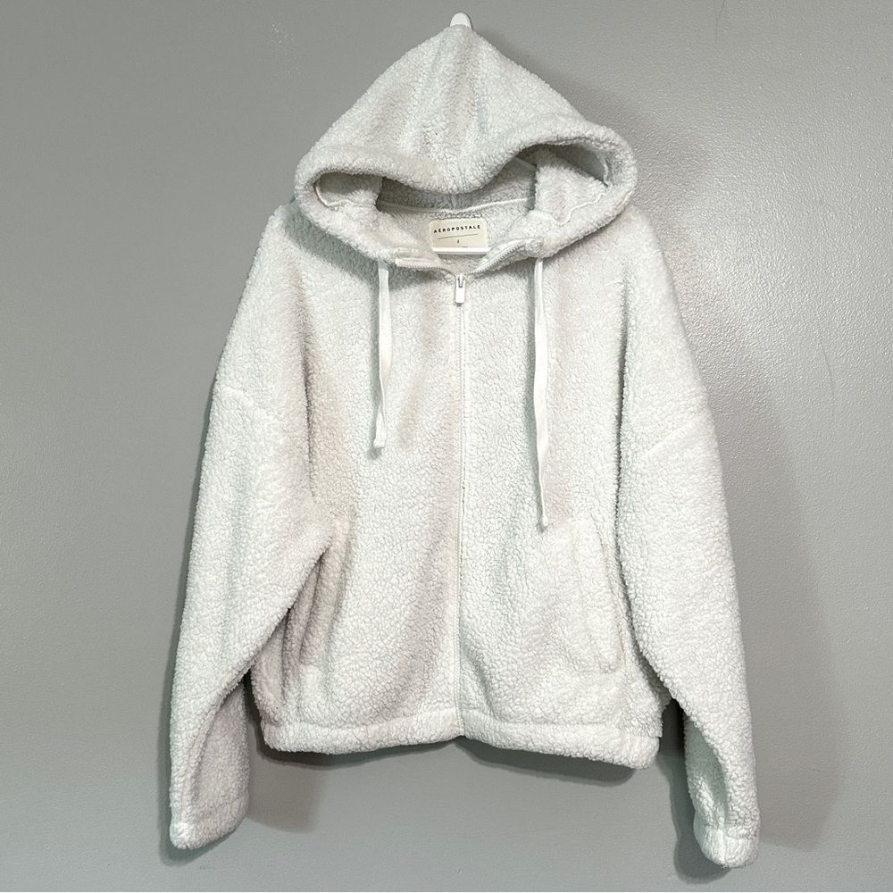 Aeropostale Women’s size Small white Sherpa hooded jacket